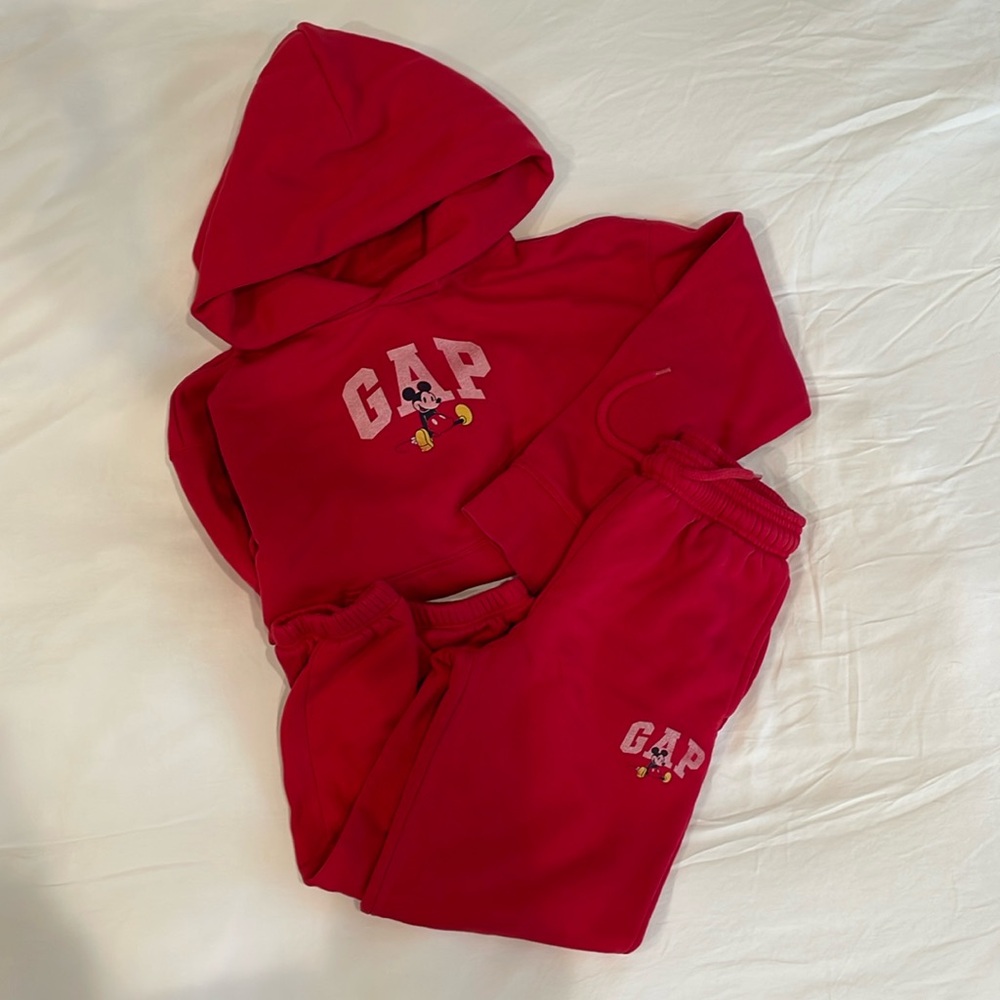 Gap kids sweatsuit